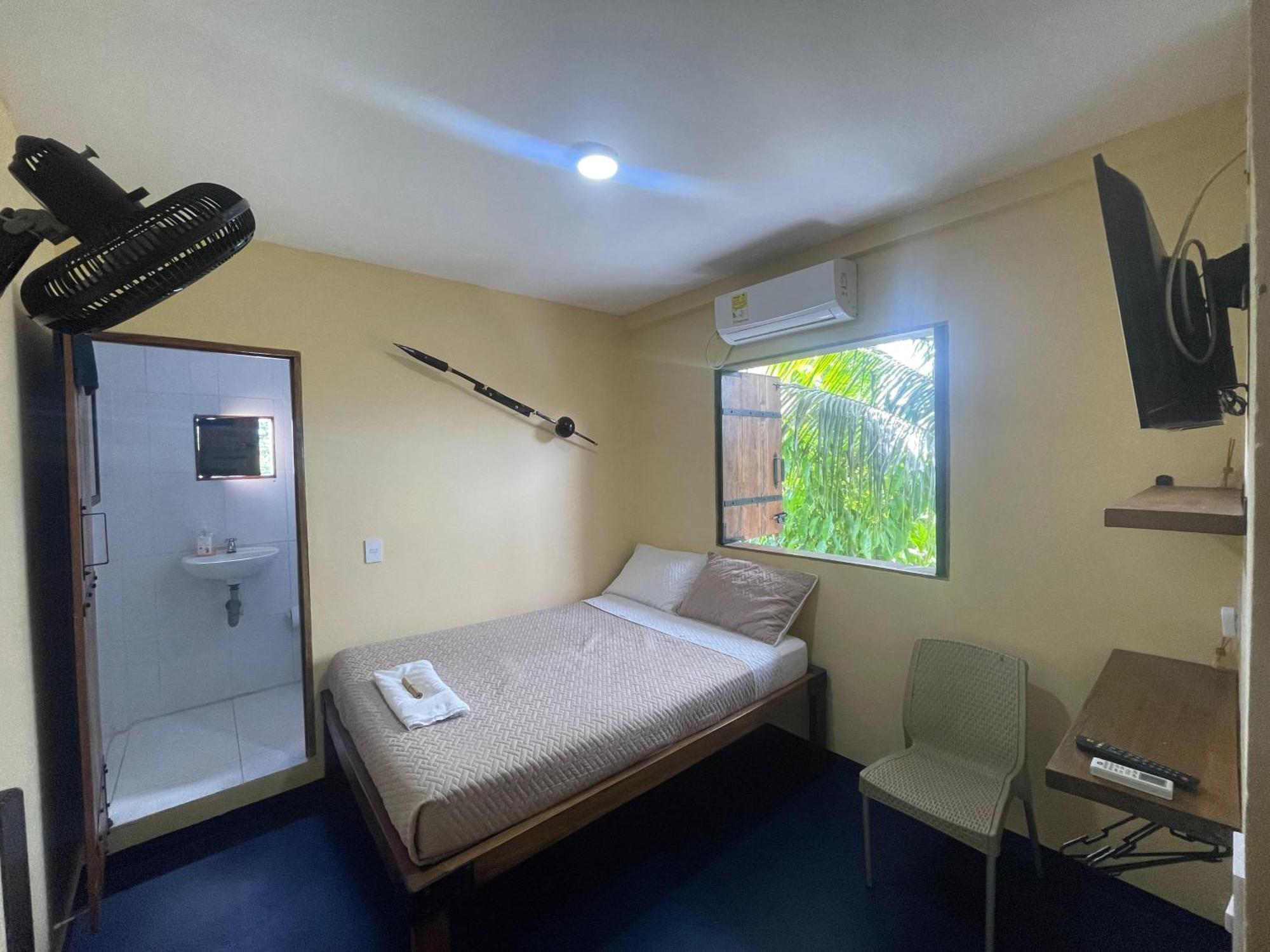 Hotel Gavas Amazonas Leticia Camera foto